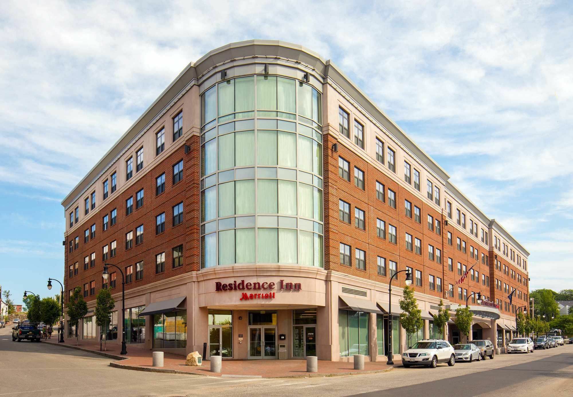 Residence Inn Portland Downtown Waterfront Exterior photo